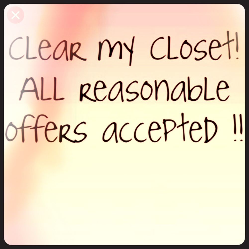 pLEAsE help me☺️ Need to clear my closet